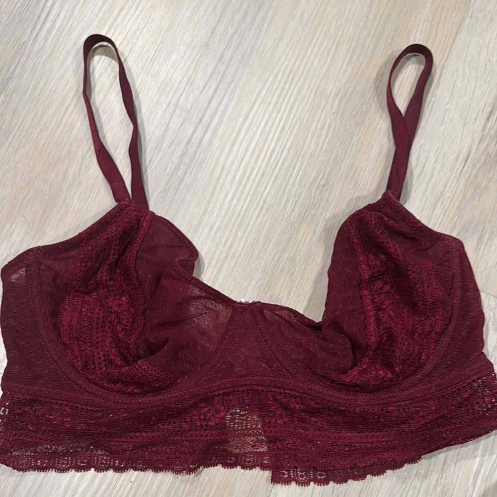 **Elegant Lace Bralette in Deep Burgundy